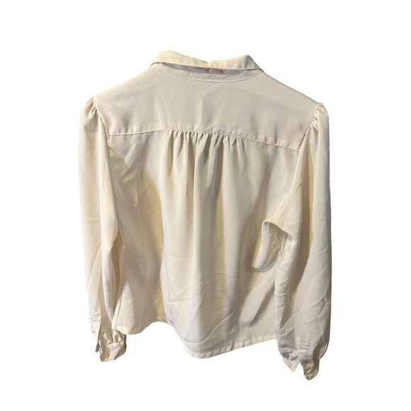 Vintage 90s Cream Donna Berns Silk Blouse With Button Cuffs Pleated Shoulders - Picture 2 of 7
